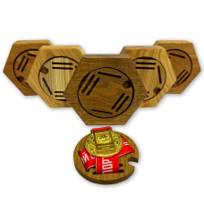 Медальница из дерева (из дуба)