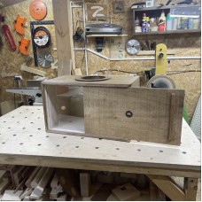 Ящик «Угадай, что внутри» с одним отверстием